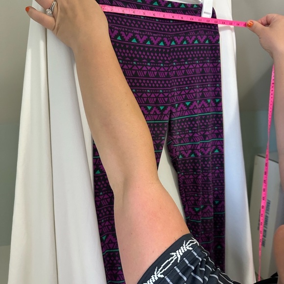 LulaRoe Stretchy Purple Patterned Womens Leggings One Size - Picture 5 of 6